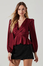 ASTR The Label Eliana Top-Wine