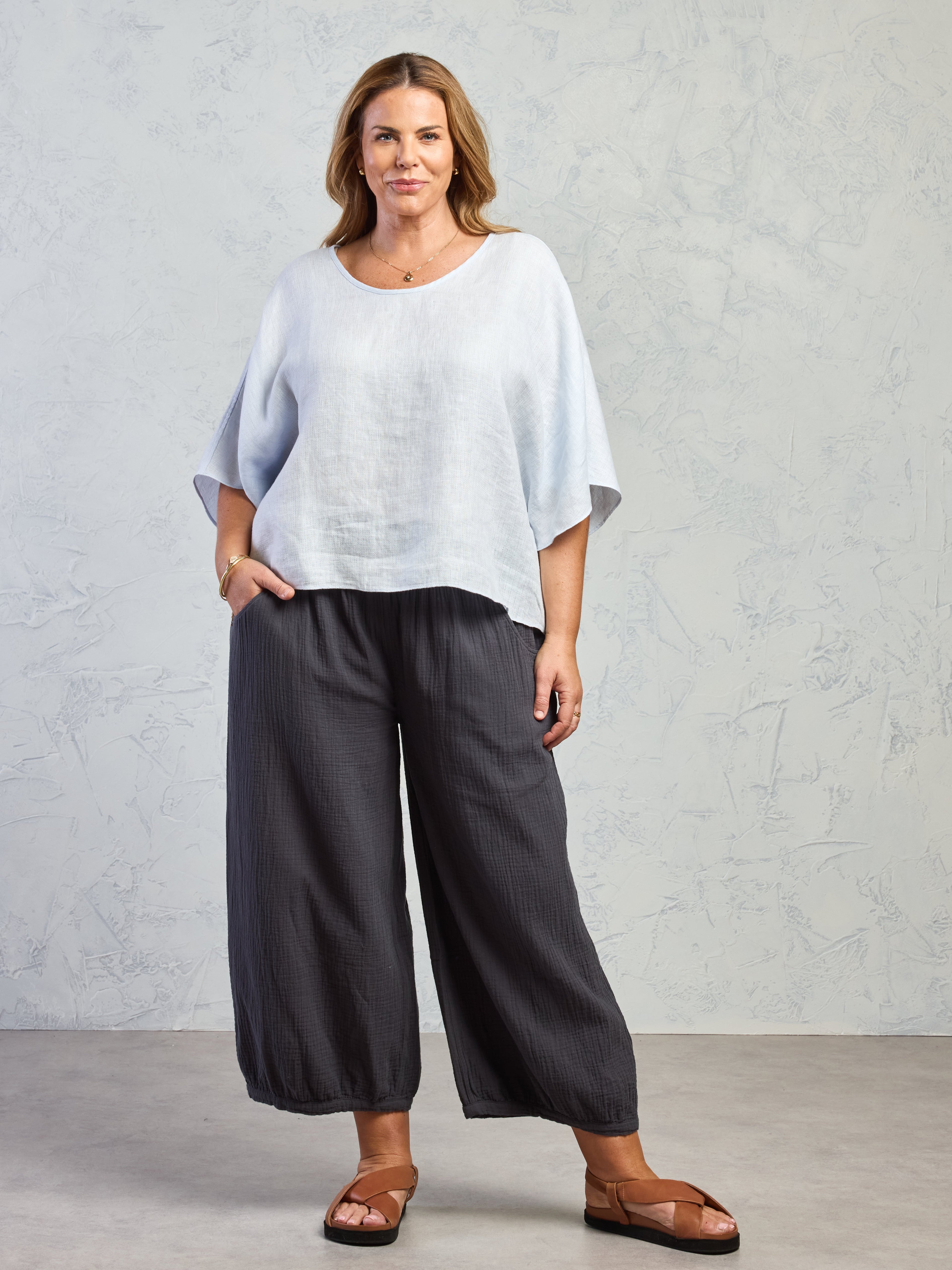 Selene Linen Top Serene Blue