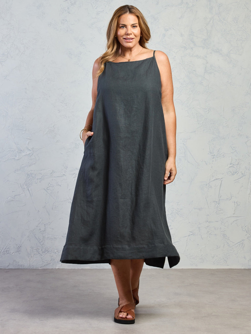 Peony French Linen Dress Charcoal