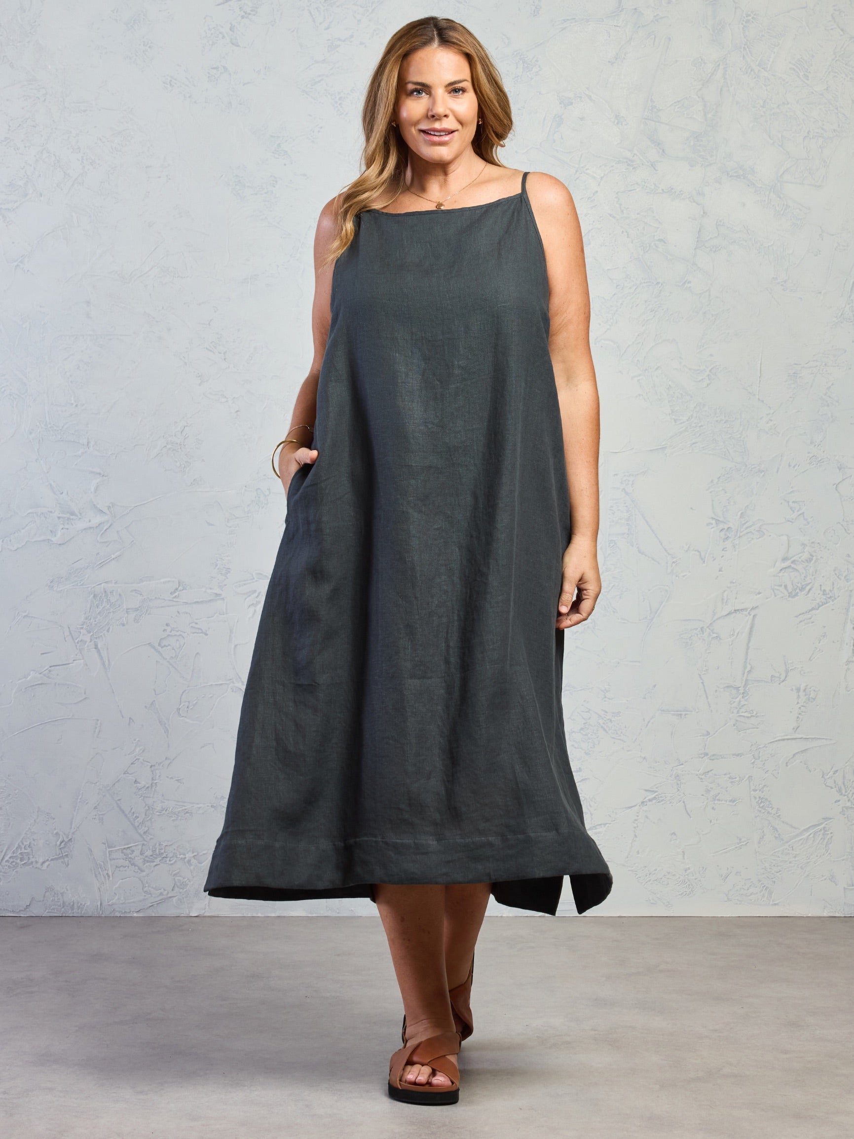 Peony French Linen Dress Charcoal
