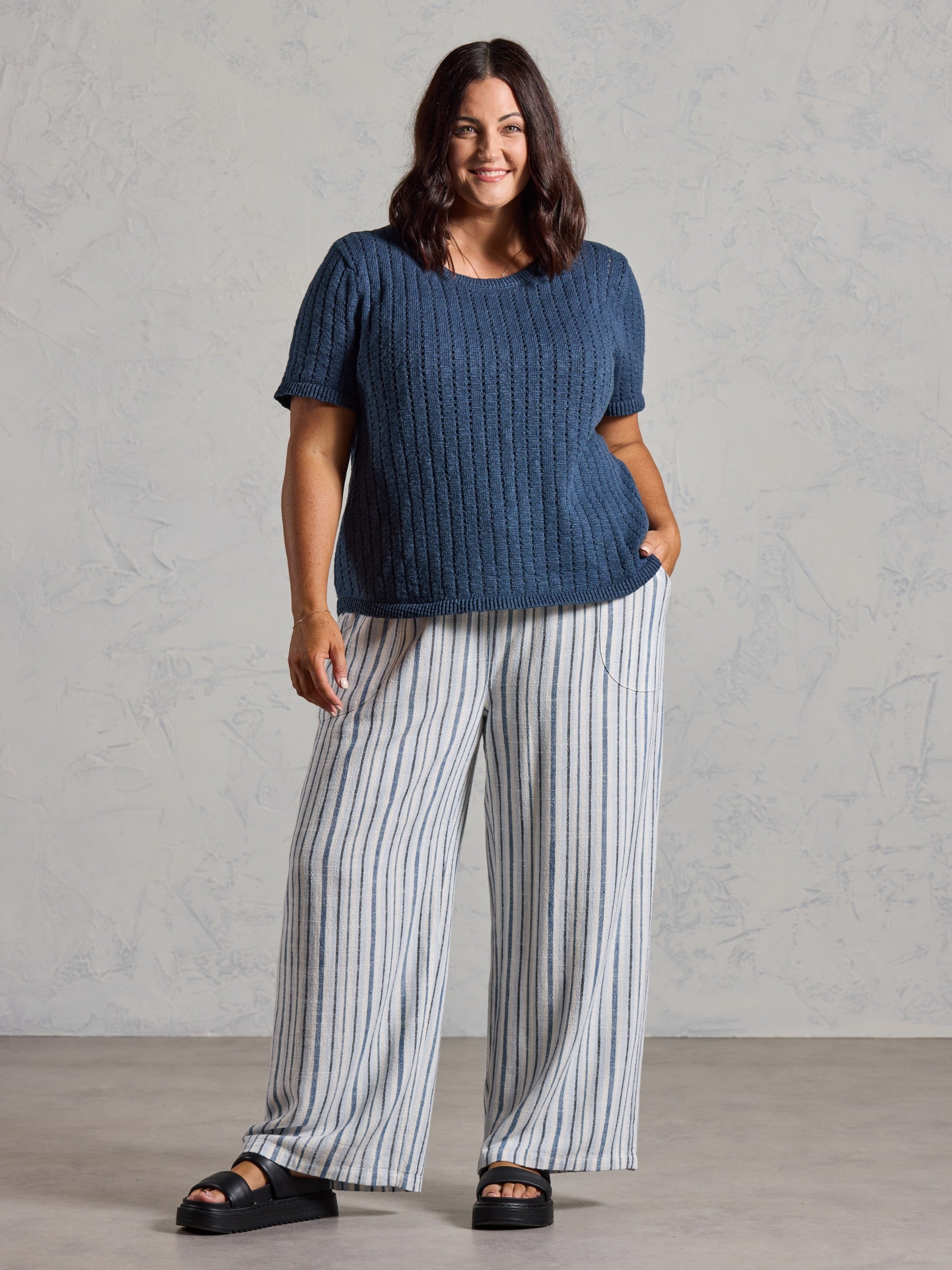 Agni Cotton Linen Knit Top Navy